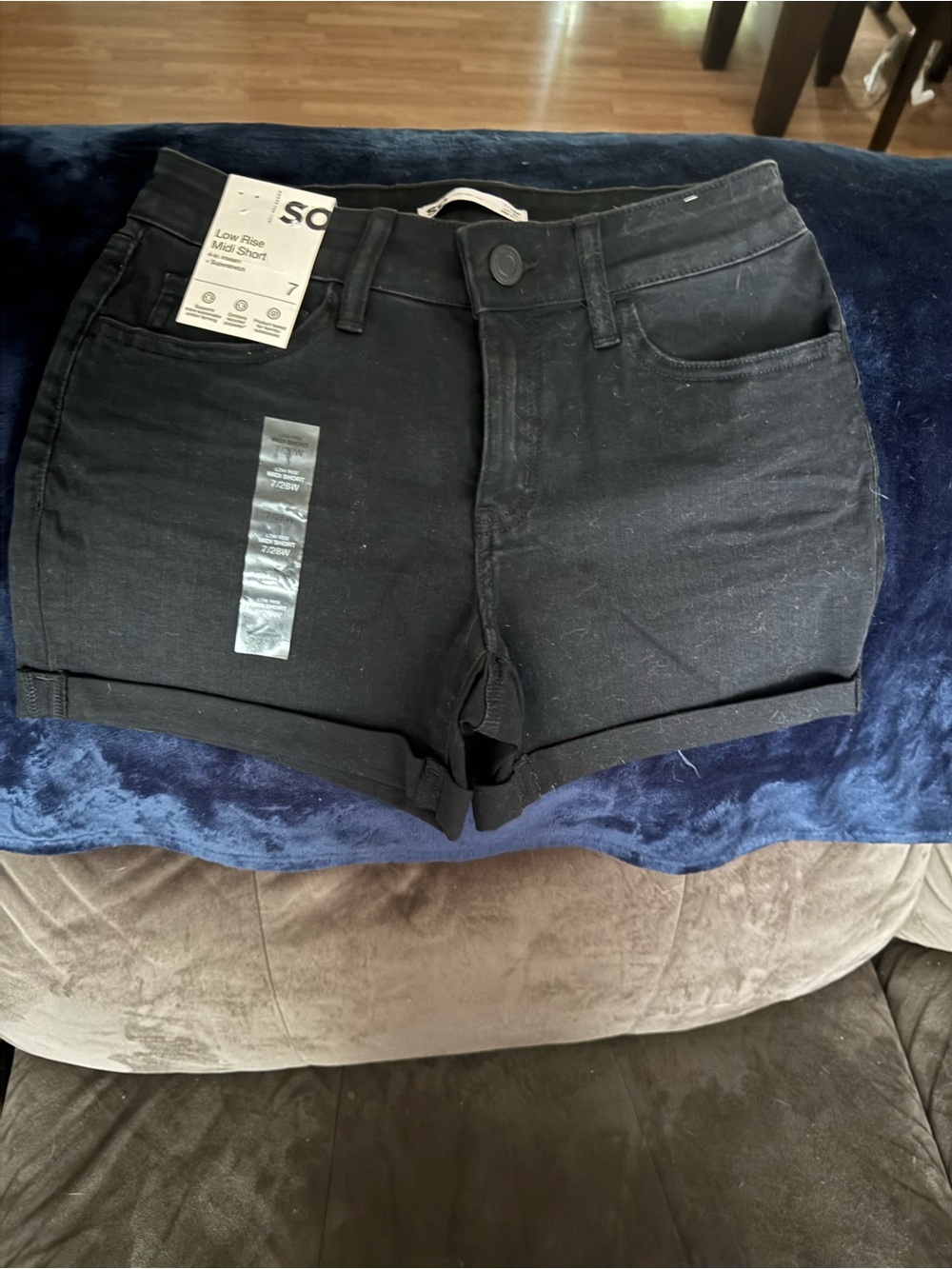 SO Black Low-Rise Cuffed Denim Shorts
